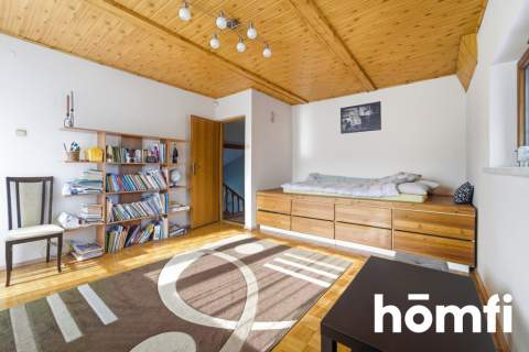 Dom z duszą i fotowoltaiką u podnóża Beskidów