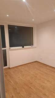 Wysoki parter 3 pokoje po remoncie Balkon Cicha okolica