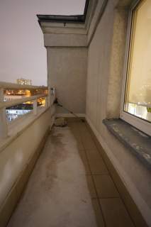 KAWALERKA UL. SŁOWIAŃSKA Z DUŻYM BALKONEM