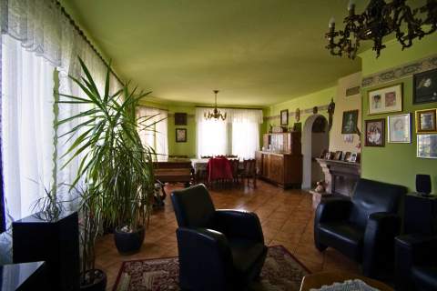Atrakcyjny Dom do mieszkania i biznesu