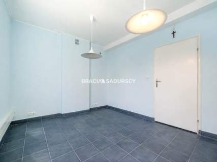 Budynek handlowo-mieszkanly Centrum Skawiny