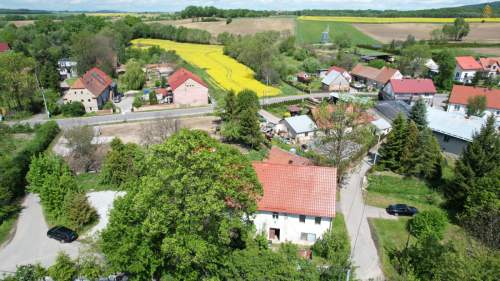 Dom na działce 10ar, góra Ślęża, przystanek, sklep