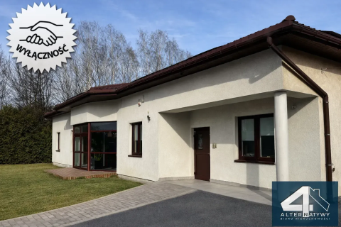 Showroom biuro magazyn przy A2