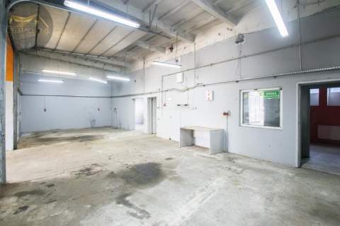 Lokal - Hala 180m2, działka 1200m2