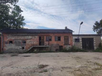 Dom zabudowania gospodarcze baza firmy Kutno A1