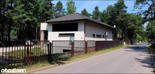 Obiekt na sprzedaż, 700 m2, Poraj