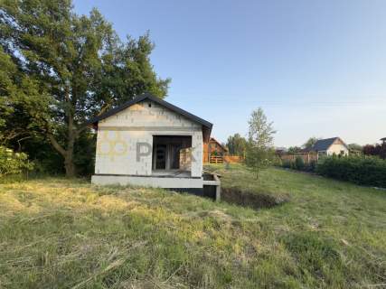 Działka z budową domku letniskowego Całoroczny