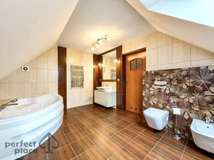 Dom wolnostojący 5 pok. Garaż 190 m2