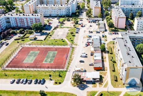 Atrakcyjny lokal po remoncie   26 m duża witryna
