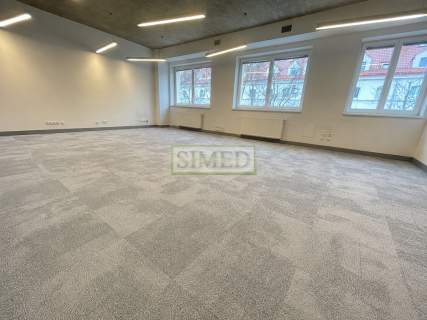 Przedwojenna kamienica,dostęp24h,recepcja,cicho