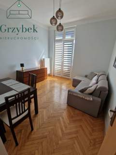 2 pokoje 44.22m Nowa Huta, Plac Centralny, winda