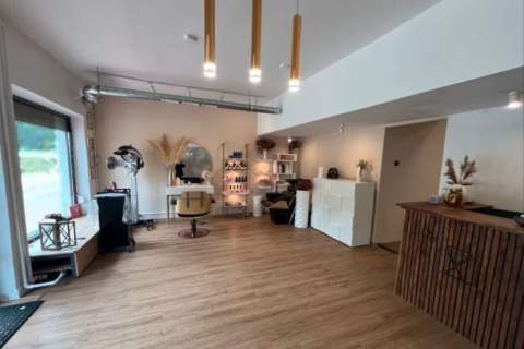 Lokal usługowy 78,4 m Katowice Os. Tysiąclecia