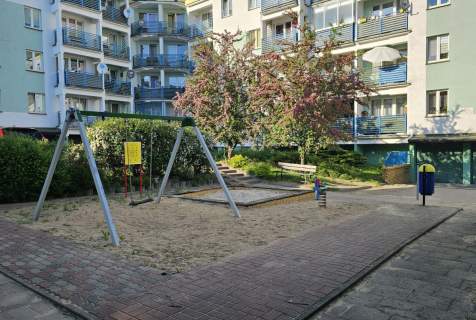 Bacieczki, 2 duże pokoje, 48 m2, parter, 2000 pln