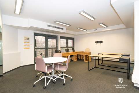 Funkcjonalny lokal biurowy Plac na Groblach 58 mkw