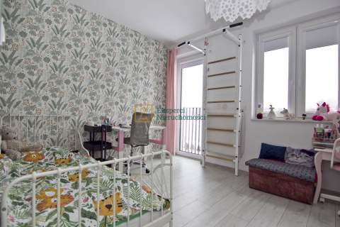 Szeregówka przy ul. Herbowej,120 m2, garaż w bryle