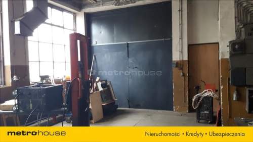 Obiekt wielofunkcyjny 1050 m2,działka 800 m2 Ursus