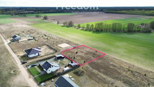 Działka w Dolniku 1385 m przy lesie i jeziorach