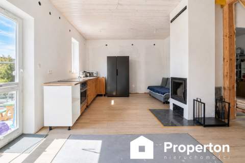 Siedlisko w remoncie 8192 m2 ziemi Jasiorówka