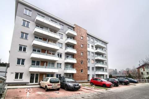 Kawalerka z balkonem - Karoliny 11, Bogucice