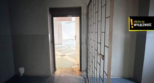 Lokal usługowy/ handlowy 80 m2 - dobrze widoczny