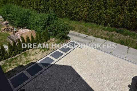 Nowoczesny dom 150 m w s. deweloperskim Zawada 