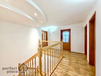 Dom wolnostojący 5 pok. Garaż 190 m2