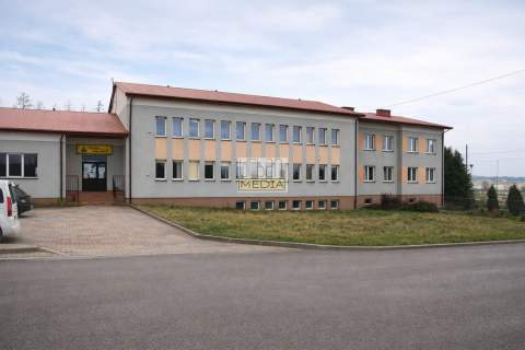 Budynek biurowy Parking Janów S19 ładowarka EV