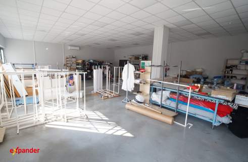 Powierzchnia biurowo - magazynowa, Dworzysko