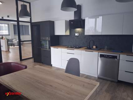 Nowoczesny biurowiec w dobrej lokalizacji 150 m2