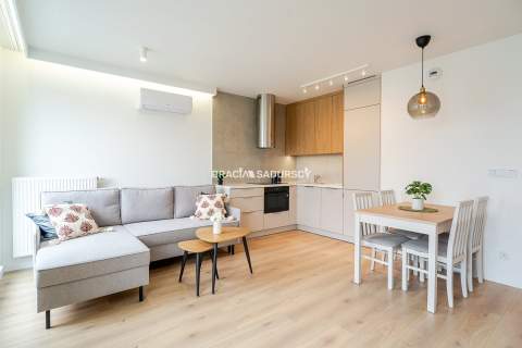 Pierwszy najem Balkon Miejsce postojowe