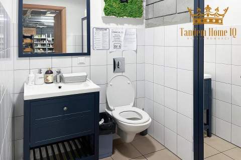 Do wynajęcia magazyn 556m2 , parter budynku ocieplanego - 