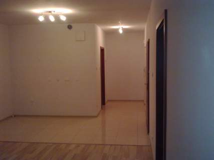 BEZPOŚREDNIO - KAMERALNY APARTAMENT BLISKO METRA, PRZY PARKU