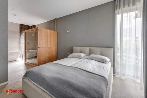 Apartament z tarasem i ogrodem   nad wodą, idealny