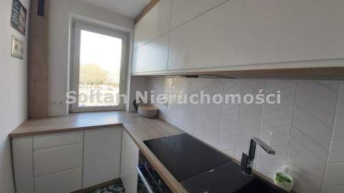 Po generalnym remoncie 3 pokoje balkon kuchnia 