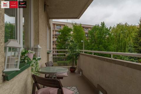 KOMPAKTOWE 2 POKOJE Z DREWNIANYM PARKIETEM