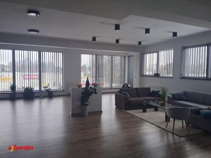 Nowoczesny biurowiec w dobrej lokalizacji 150 m2