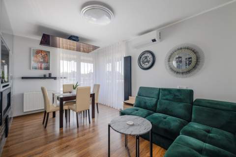 Wykończone 2 pok. Balkon 15m2 Hala Garażowa 