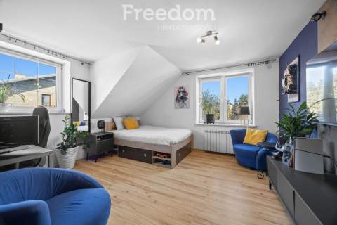 Dwa domy na jednej działce 172m2 45m2, Kaski