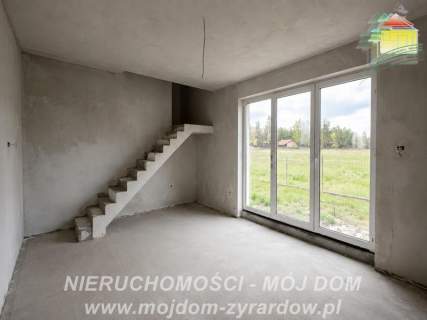 NOWOCZESNY DOM W ZABUDOWIE BLIŹNIACZEJ