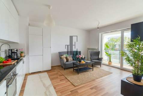 K. Jędrusik Duży balkon Garaż Słoneczne