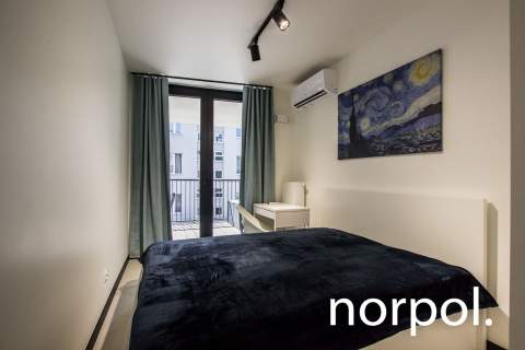 Nowoczesne mieszkanie z przestronnym balkonem / modern apartment