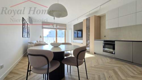 Luksusowy, wyposażony 3 pok apartament przy Rynku.