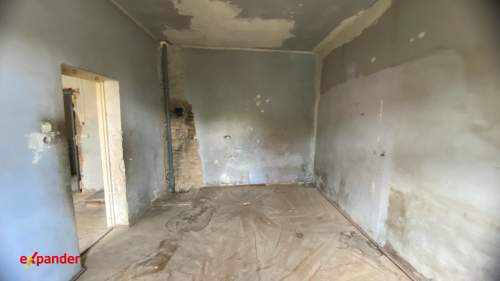 KAMIENICA W CENTRUM 620 M2 18 LOKALI PO REMONCIE