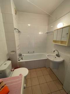 KAWALERKA Z OSOBNĄ KUCHNIĄ - 37 M2 - WIELICKA