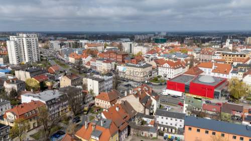 Tuż przy centrum i ruchliwej ulicy - od zaraz