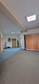 Gotowy,biura 558m2, magazyn 325m2,centrum Łomianek