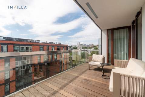 Penthouse z tarasem w sercu Powiśla