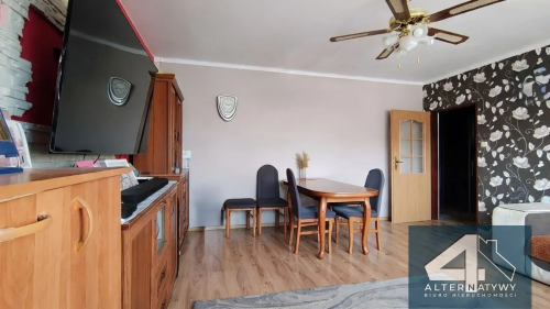 Pierwsze piętro 67m2 3 pokoje duży balkon