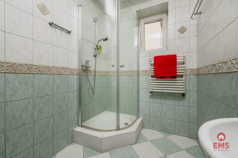 Posiadłość 2500m2 Zadbany Dom z Lasem