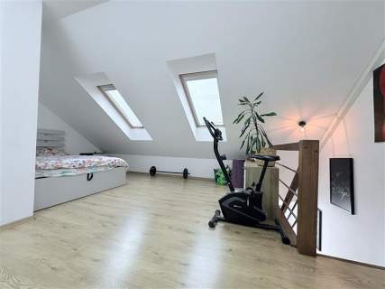 Bazaltowa/3pok/balkon/klima/2m. postojowe/komórka